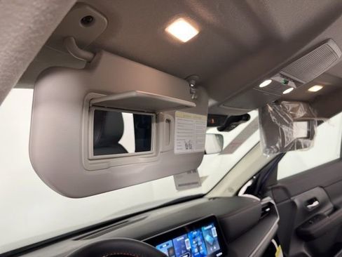 New 2026 Nissan Kicks SR w/ Illumination Package image 34