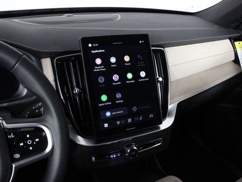 New 2026 Volvo XC90 B6 Plus w/ Protection Package Premier image 6