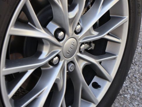 Used 2022 Jeep Grand Cherokee Summit w/ Advanced Protech Group IV image 20