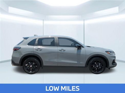 Used 2024 Honda HR-V Sport image 8