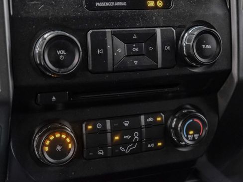 Used 2017 Ford F250 XLT w/ XLT Value Package AWD/4WD image 25