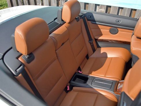 Used 2012 BMW 328i Convertible RWD image 32