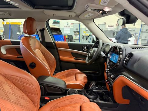 Certified 2023 MINI Cooper Countryman S w/ Signature Upholstery Package image 30