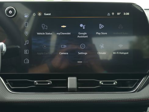New 2026 Chevrolet Equinox RS w/ Convenience Package III FWD image 16