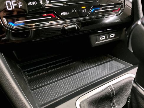 New 2026 Volkswagen Jetta SE image 21