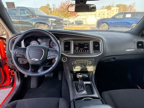 Used 2022 Dodge Charger SXT w/ Blacktop Package image 16