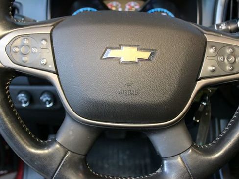 Used 2022 Chevrolet Colorado Z71 w/ Safety Package AWD/4WD image 20