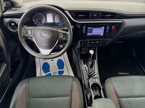 Used 2019 Toyota Corolla LE image 26