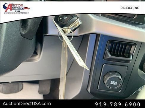 Used 2021 Ford F150 XLT image 30