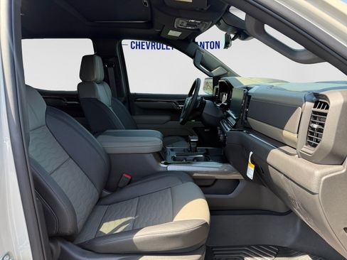 Used 2026 Chevrolet Silverado 1500 ZR2 AWD/4WD image 13