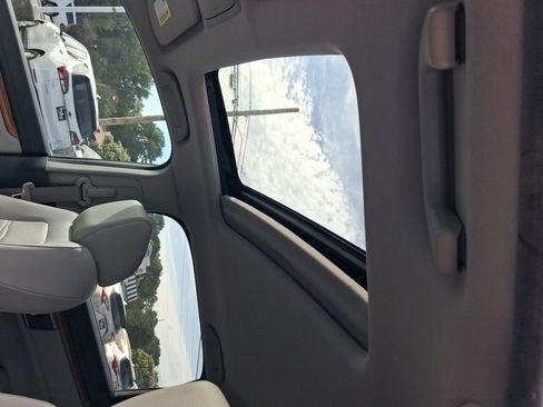 Used 2019 Honda CR-V EX-L image 16