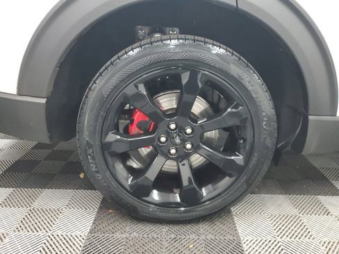 Used 2023 Ford Explorer ST w/ Equipment Group 401A image 7