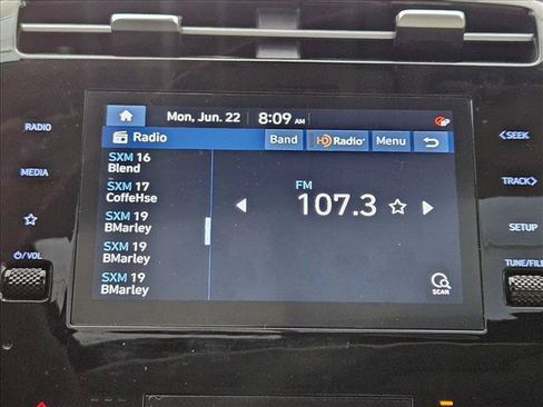 Used 2022 Hyundai Tucson SEL w/ Convenience + Premium Package FWD image 11