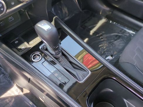 Certified 2023 Nissan Kicks SV image 18