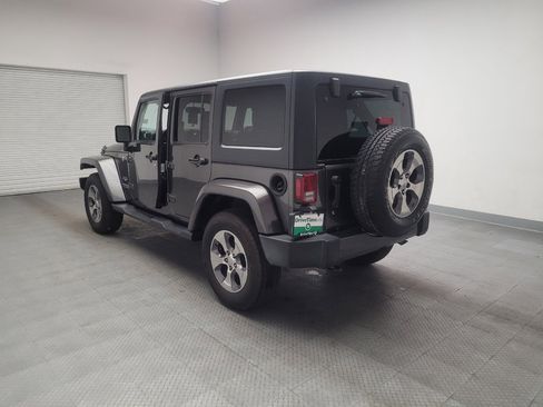 Used 2016 Jeep Wrangler Unlimited Sahara w/ Connectivity Group image 5