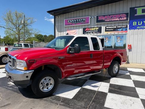 Used 2004 Ford F250 Harley-Davidson image 2
