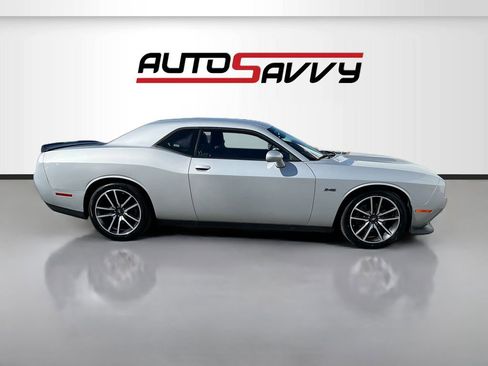 Used 2023 Dodge Challenger R/T RWD image 8