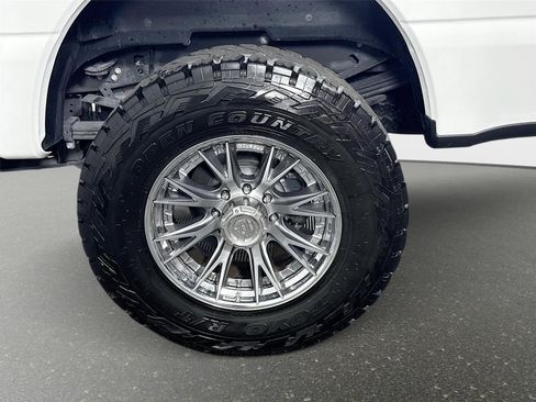 Used 2024 Ford F350 King Ranch w/ Chrome Package AWD/4WD image 33