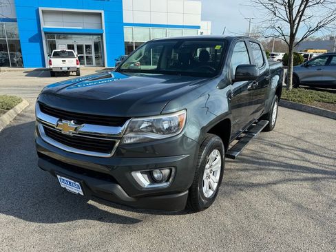 Used 2017 Chevrolet Colorado LT w/ LT Convenience Package image 9
