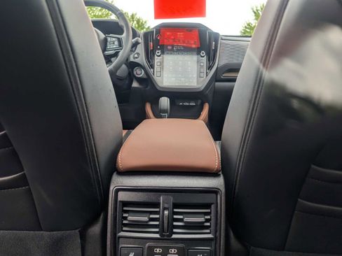 Certified 2026 Subaru Forester Touring AWD/4WD image 25