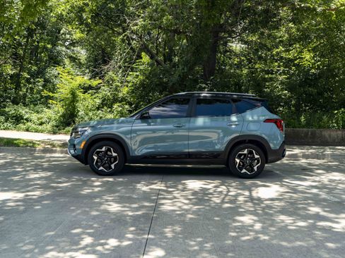 Used 2025 Kia Seltos S FWD image 6