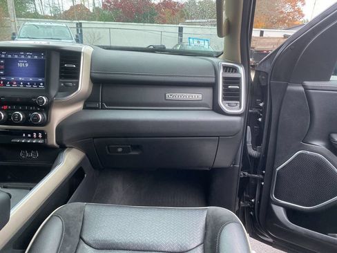 Used 2021 RAM 1500 Laramie AWD/4WD image 28