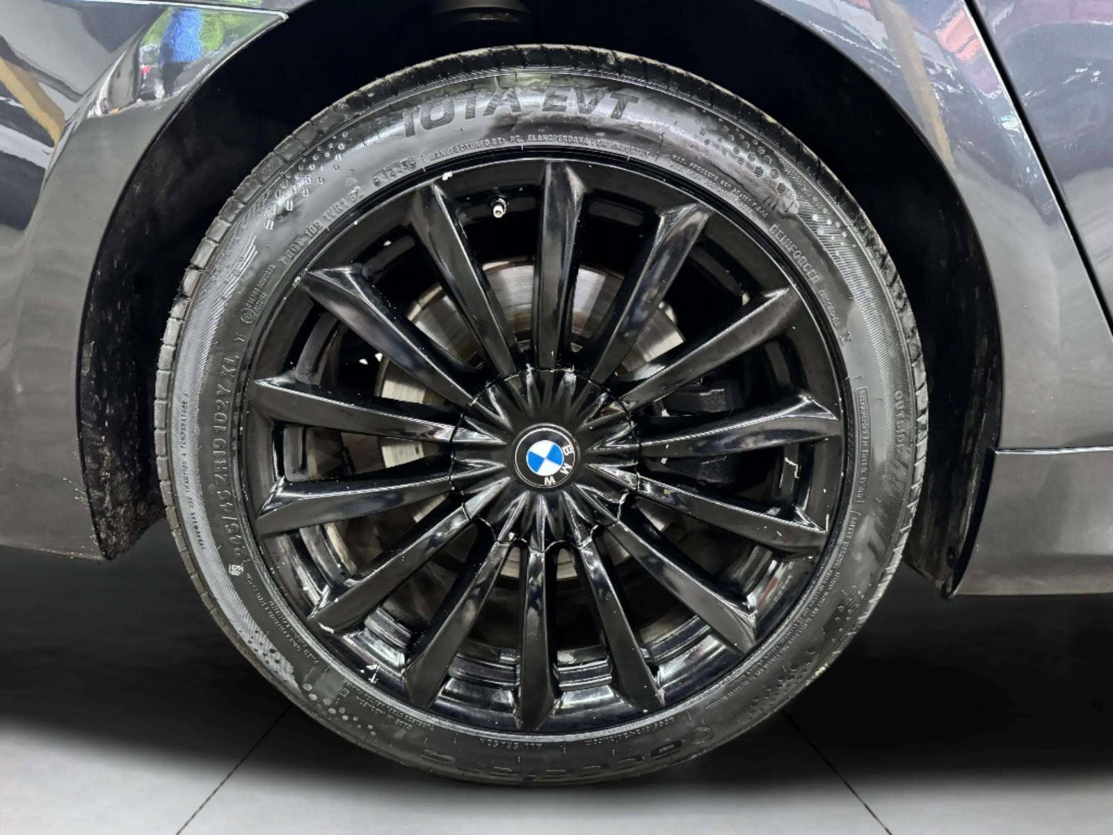 Used 2016 BMW 750i RWD image 66