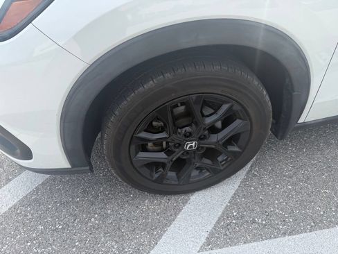 Certified 2023 Honda HR-V Sport image 11