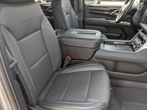 Used 2024 GMC Yukon XL Denali image 55
