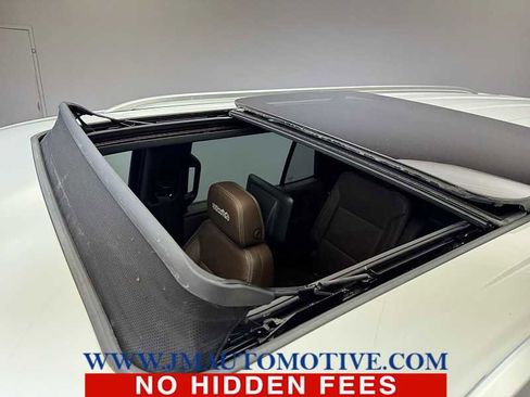 Used 2021 Chevrolet Tahoe High Country AWD/4WD image 11