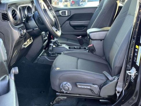 Used 2022 Jeep Gladiator Sport image 13
