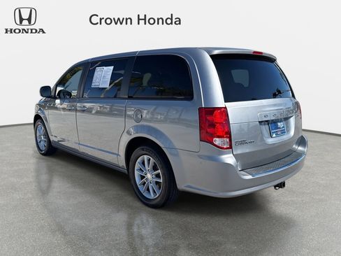 Used 2019 Dodge Grand Caravan SE image 5