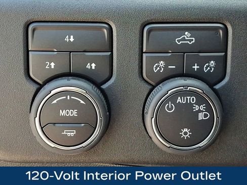 Used 2026 Chevrolet Silverado 2500 LT AWD/4WD image 9
