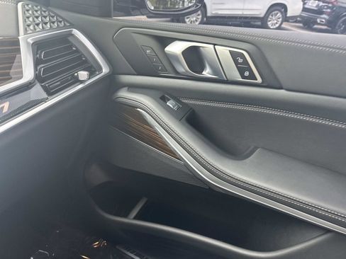 Used 2023 BMW X7 xDrive40i w/ M Sport Package AWD/4WD image 22