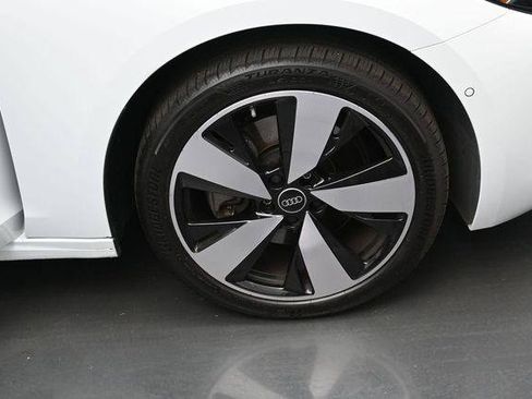 Used 2025 Audi A5 2.0T Premium Plus w/ Premium Plus AWD/4WD image 40