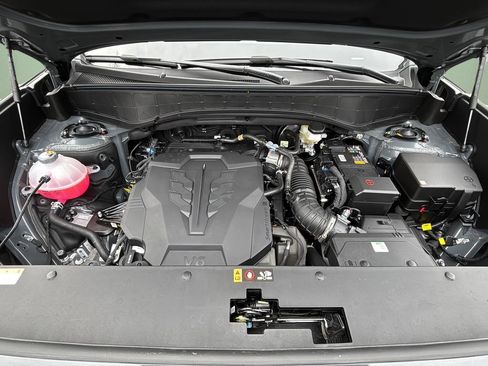 Used 2026 Hyundai Palisade Calligraphy image 12