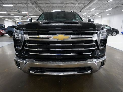 Certified 2024 Chevrolet Silverado 2500 LTZ image 20