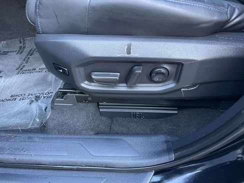 Used 2023 Toyota Tundra Platinum image 28