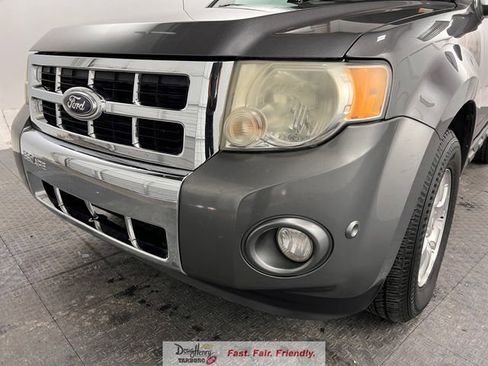 Used 2011 Ford Escape Limited w/ 302A Rapid Spec Order Code FWD image 11