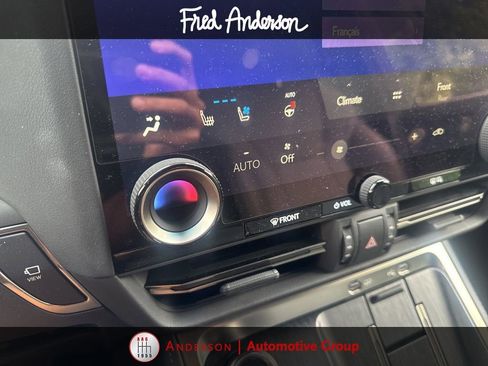 Used 2025 Lexus GX 550 w/ Accessory Package (2T) AWD/4WD image 6