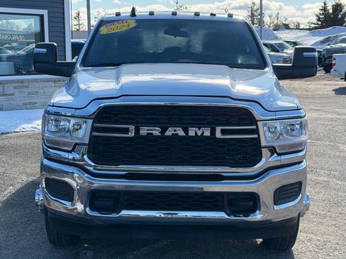 Used 2024 RAM 3500 Tradesman w/ Chrome Appearance Group image 8
