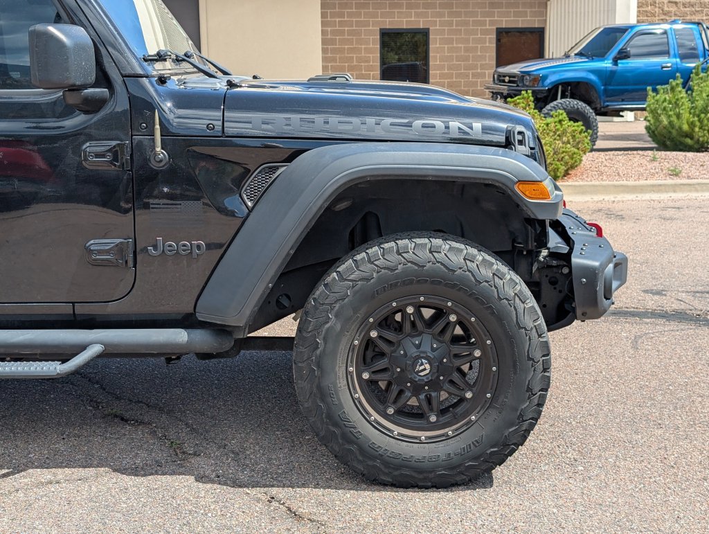 Used 2018 Jeep Wrangler Unlimited Rubicon w/ Dual Top Group AWD/4WD image 9
