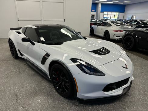 Used 2019 Chevrolet Corvette Z06 RWD image 35
