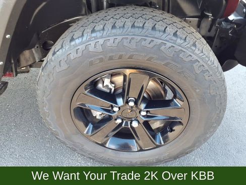 Used 2021 Jeep Wrangler Unlimited Sahara image 18