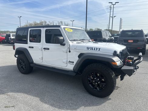 Used 2020 Jeep Wrangler Unlimited Sport AWD/4WD image 6