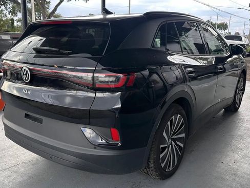 Used 2024 Volkswagen ID.4 S image 3