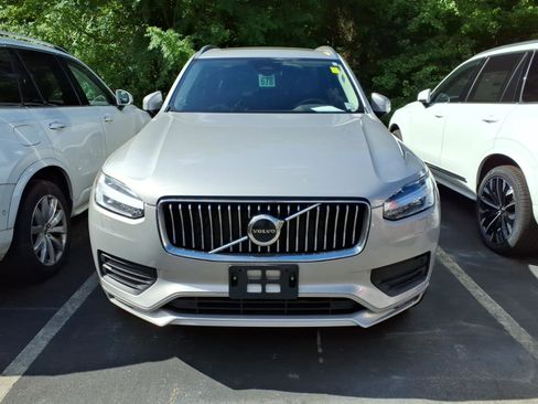Used 2023 Volvo XC90 B5 Core w/ Protection Package Premier AWD/4WD image 2