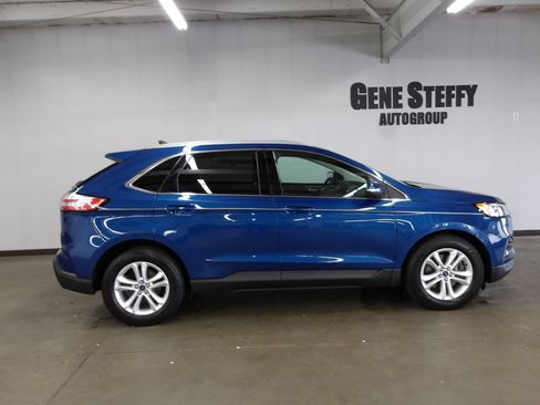 Used 2020 Ford Edge SEL w/ Convenience Package AWD/4WD image 3