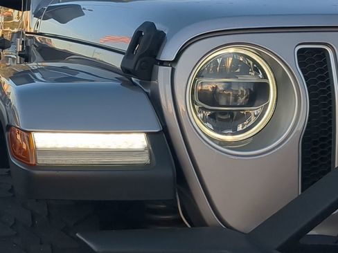 Used 2020 Jeep Wrangler Unlimited Sahara w/ Uconnect 4C Nav & Sound Group image 9