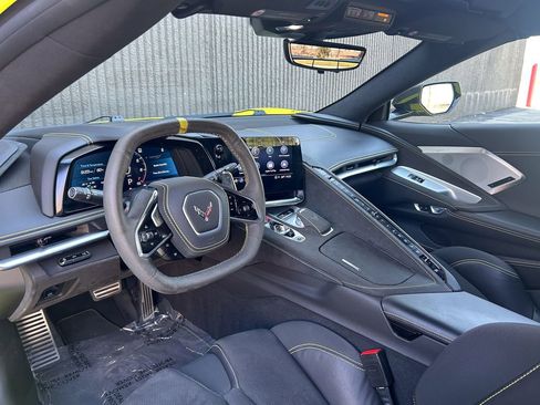 Used 2021 Chevrolet Corvette Stingray Premium Cpe w/ Z51 Performance Package image 10